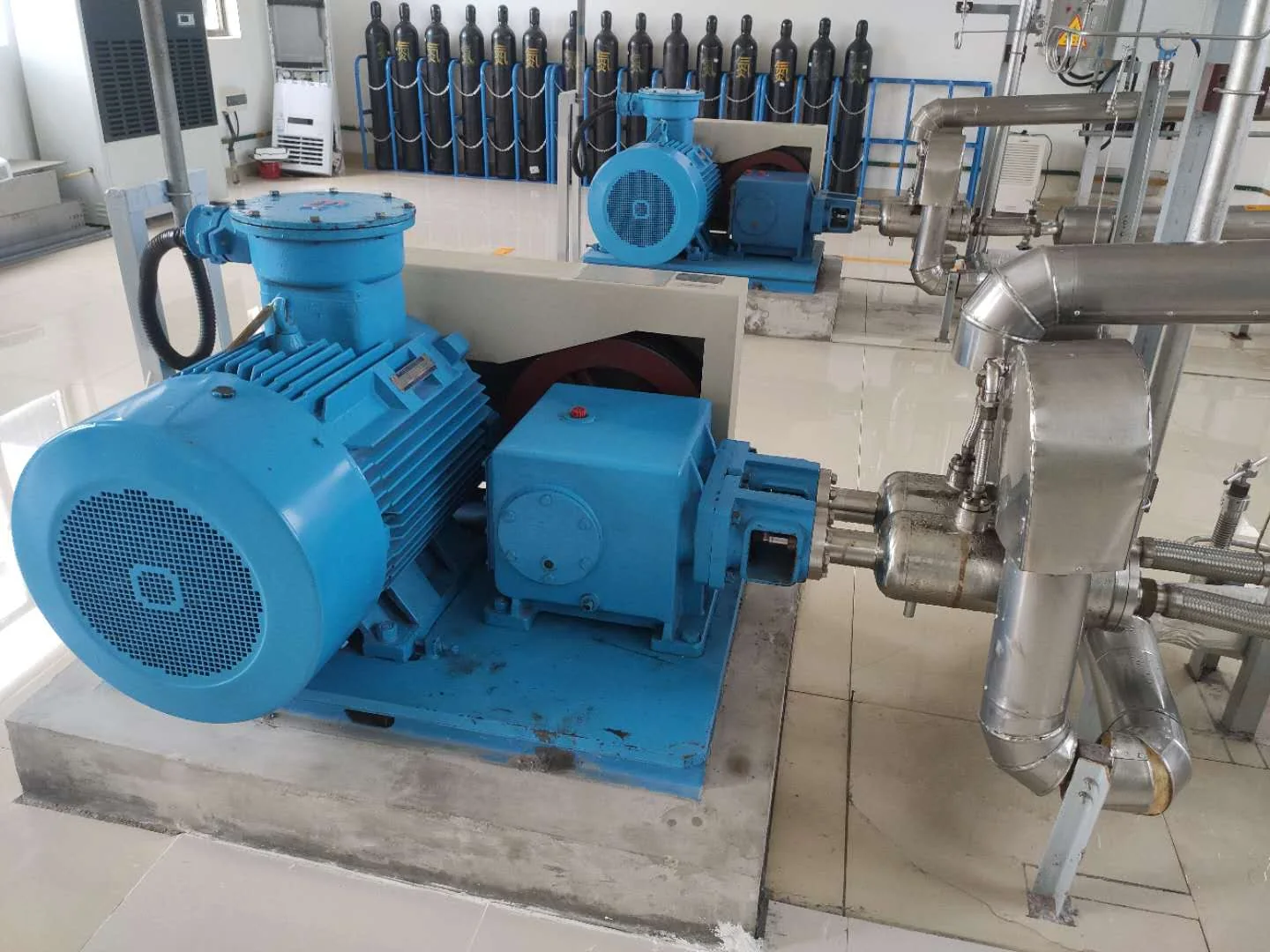 High-pressure nitrogen filling equipment